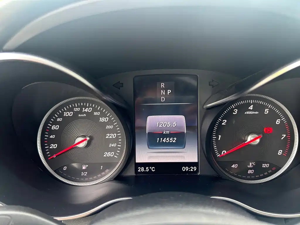 Mercedes-Benz C-Class 2017 — фото 20