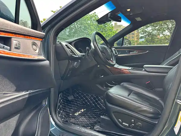 Lincoln MKX 2015