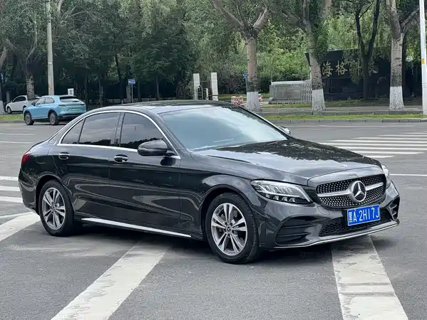 Mercedes-Benz C-Class 2020