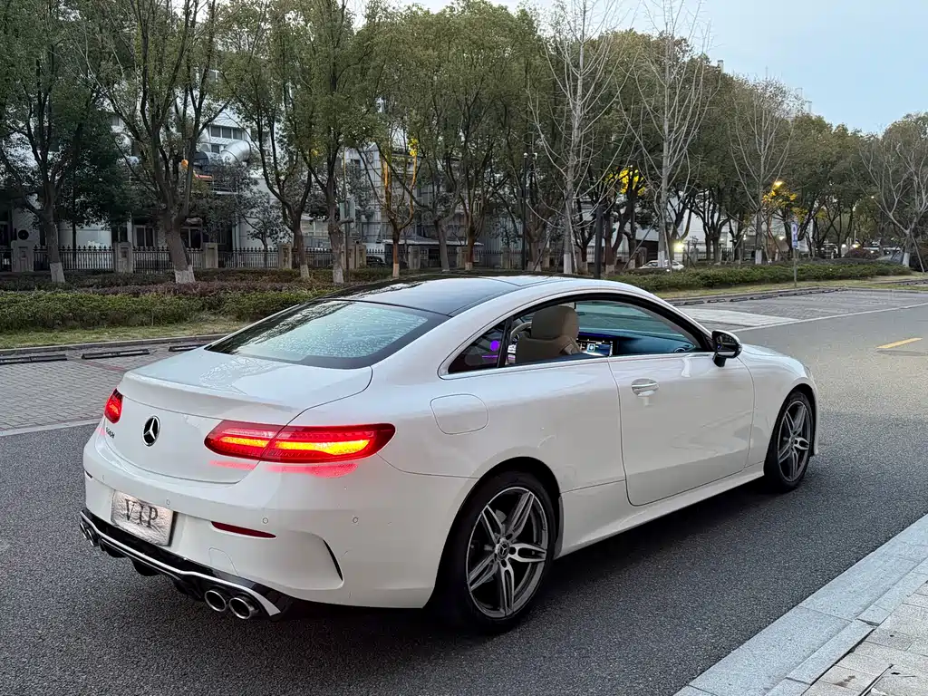 Mercedes-Benz E-Class 2020 — фото 25