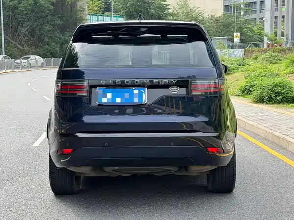 Land Rover Discovery 2021