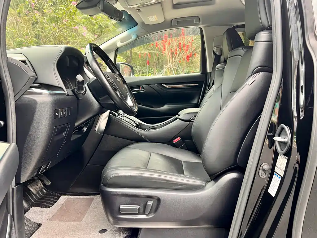 Toyota Vellfire 2020 — фото 5