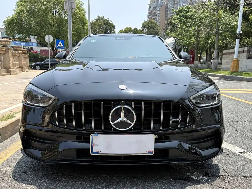 Mercedes-Benz C-Class AMG 2025 — фото 2