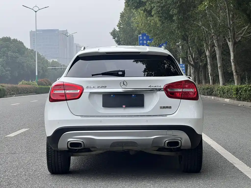 Mercedes-Benz GLA 2016 — фото 18