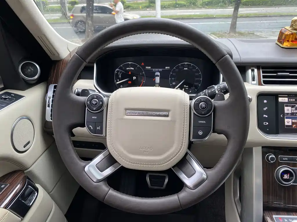 Land Rover Range Rover 2017 — фото 11