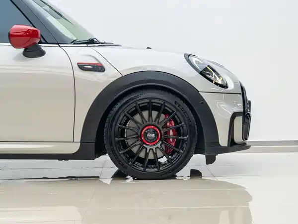 MINI JCW 2023