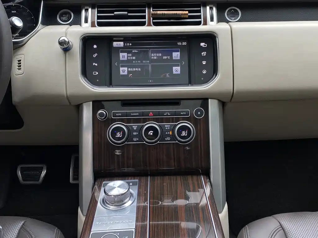 Land Rover Range Rover 2017 — фото 12
