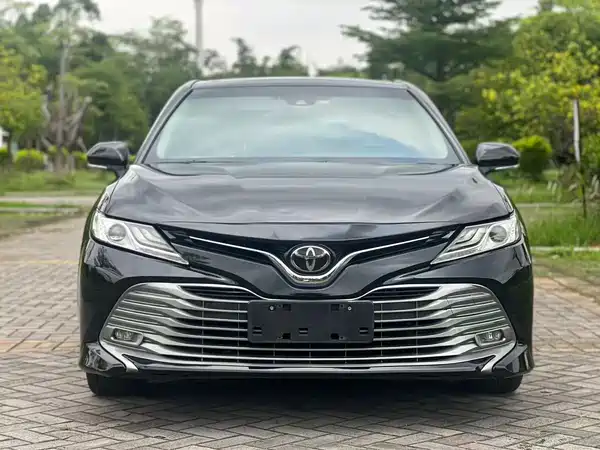 Toyota Camry 2019