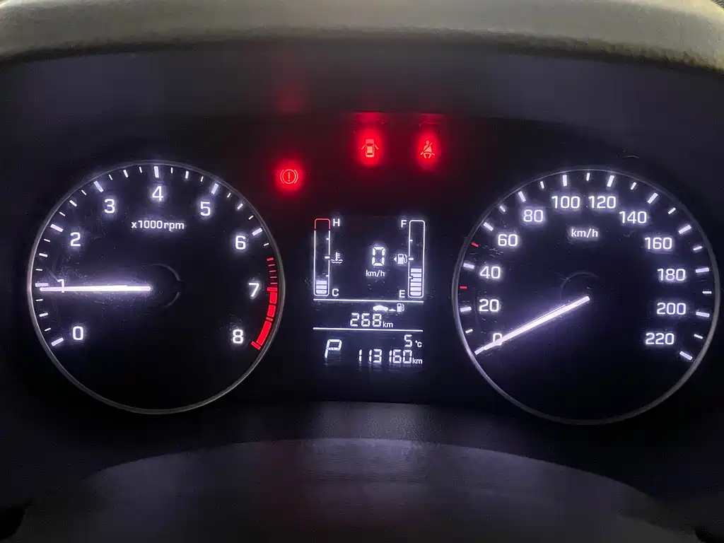 Hyundai ix25 2015 — фото 16