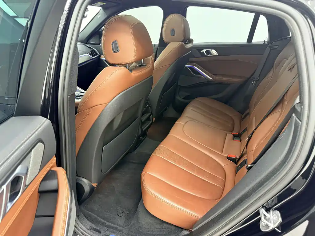 BMW X6 2023 — фото 18