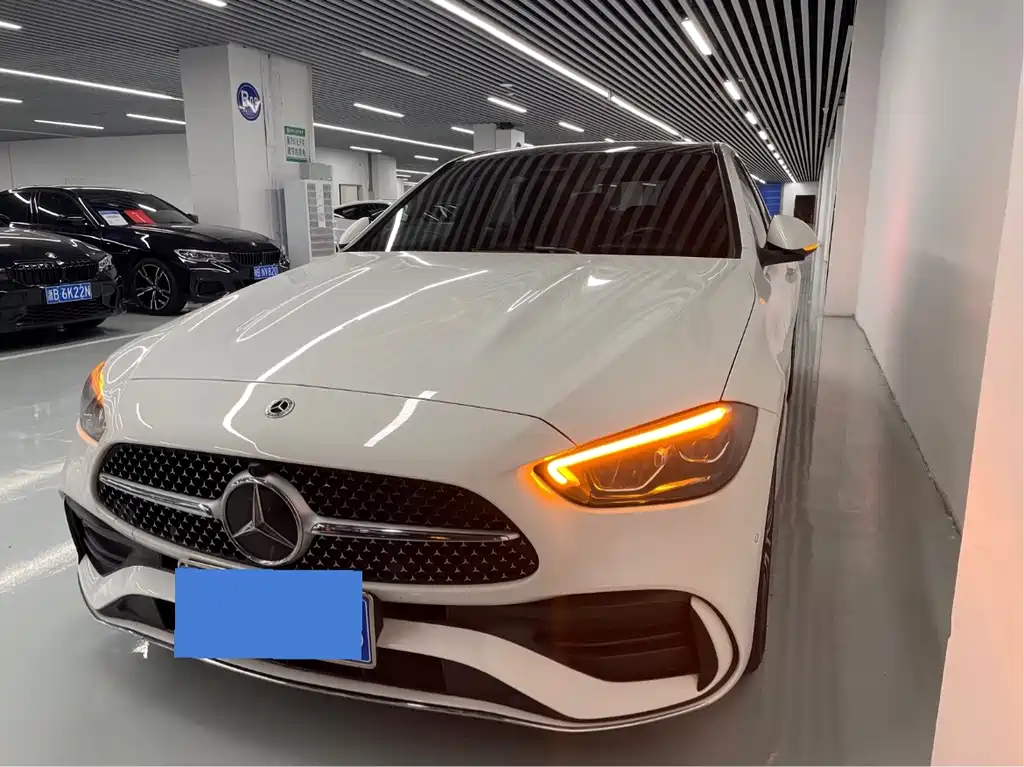 Mercedes-Benz C-Class 2023