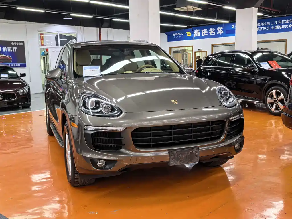 Porsche Cayenne 2015 — фото 2