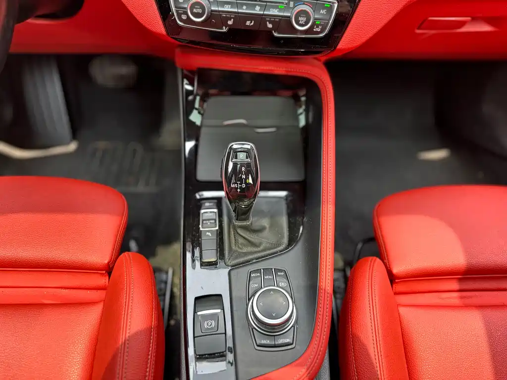 BMW X2 2022 — фото 15
