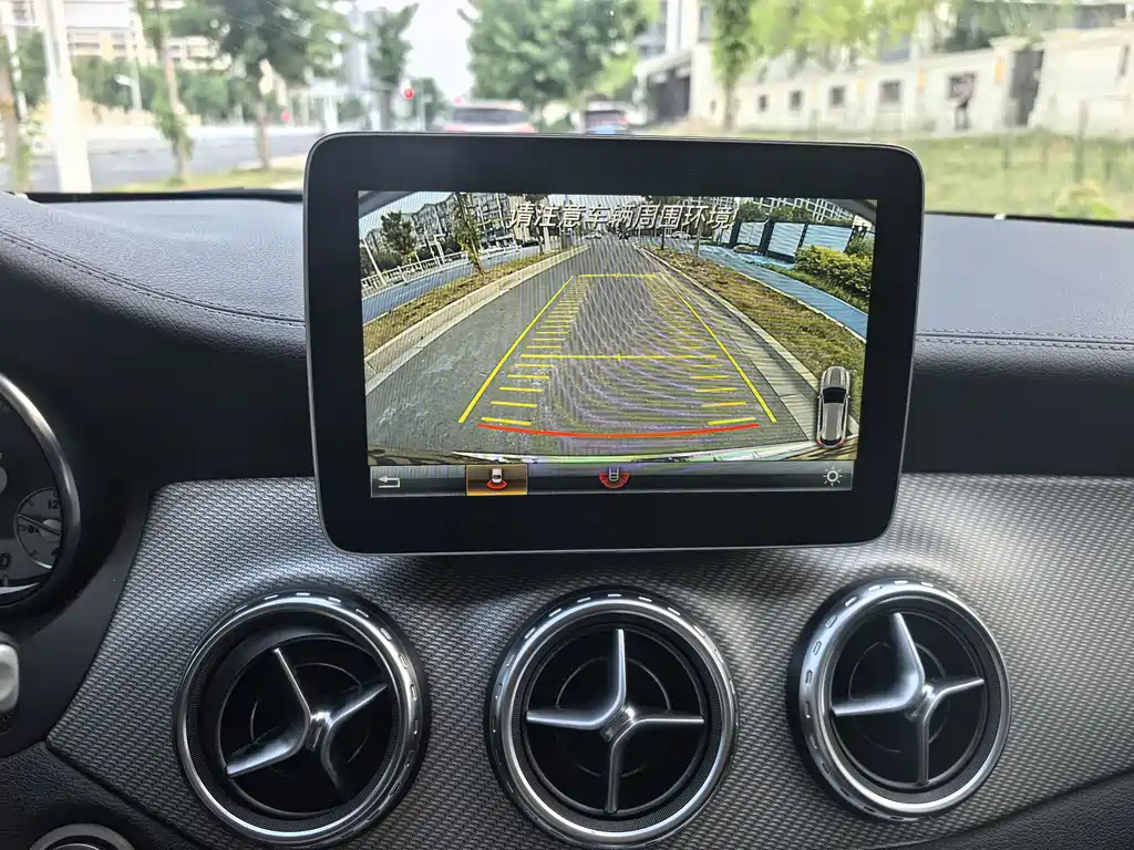 Mercedes-Benz GLA 2017 — фото 13
