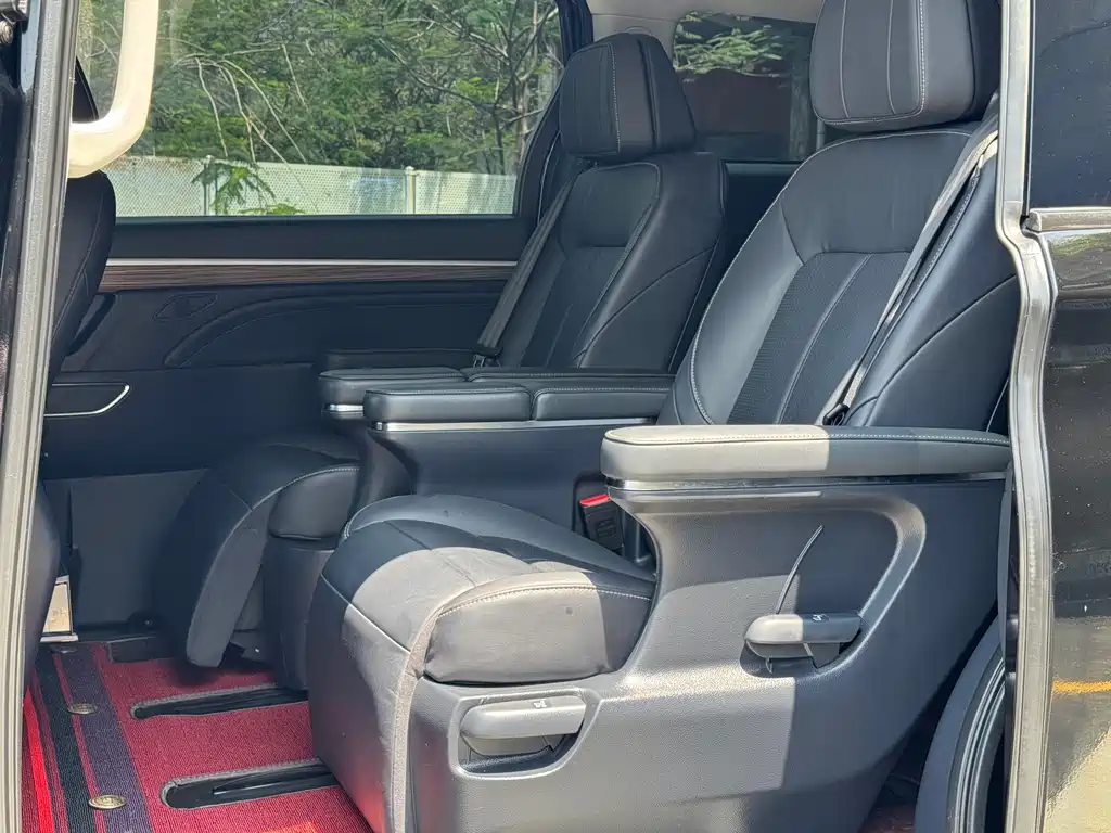GAC Motor Trumpchi M8 2022 — фото 10