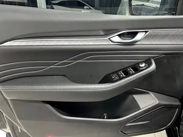 Geely Xingrui 2021
