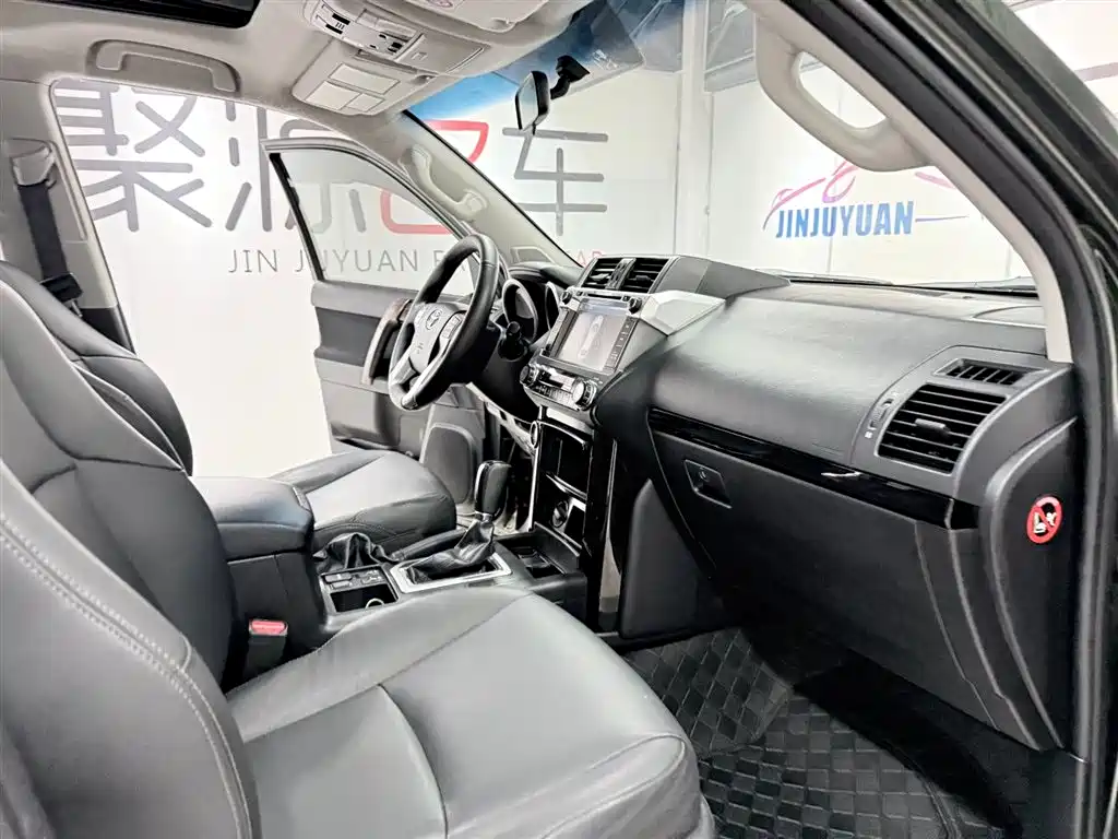 Toyota Prado 2015 — фото 17