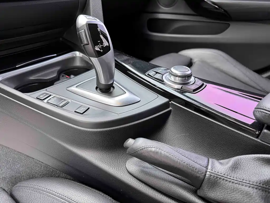 BMW 4 Series 2017 — фото 13