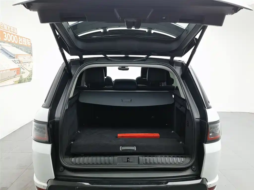 Land Rover Sport PHEV 2019 — фото 16