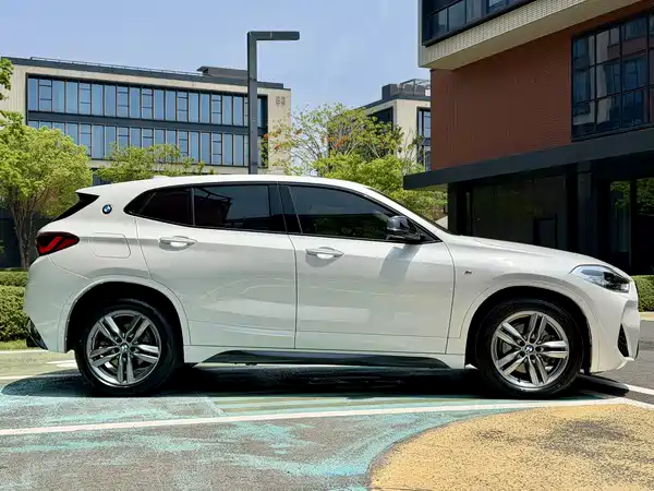 BMW X2 2023