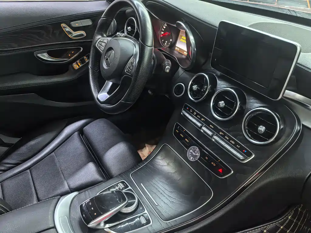 Mercedes-Benz C-Class 2018 — фото 14