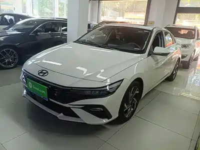 Hyundai Elantra 2024