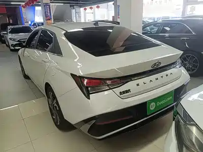 Hyundai Elantra 2024