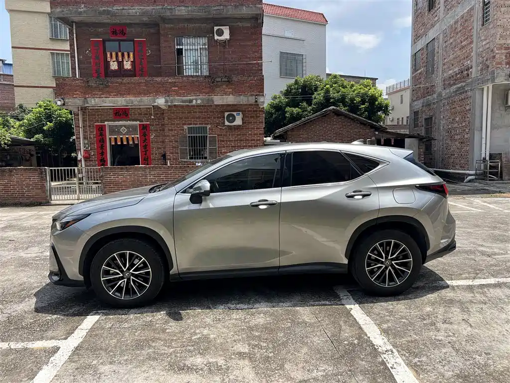 Lexus NX 2022 — фото 3