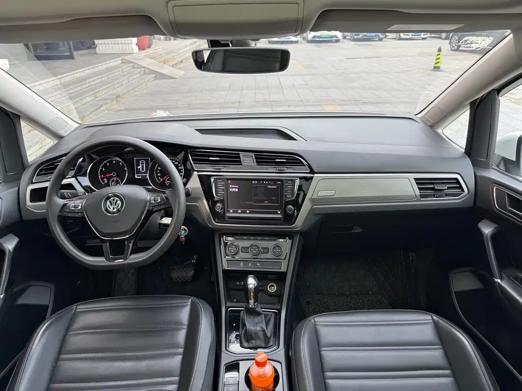Volkswagen Touran 2019 — фото 12