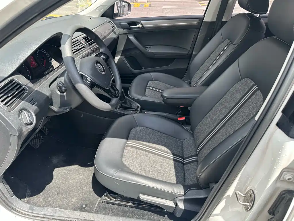 Volkswagen Santana 2023