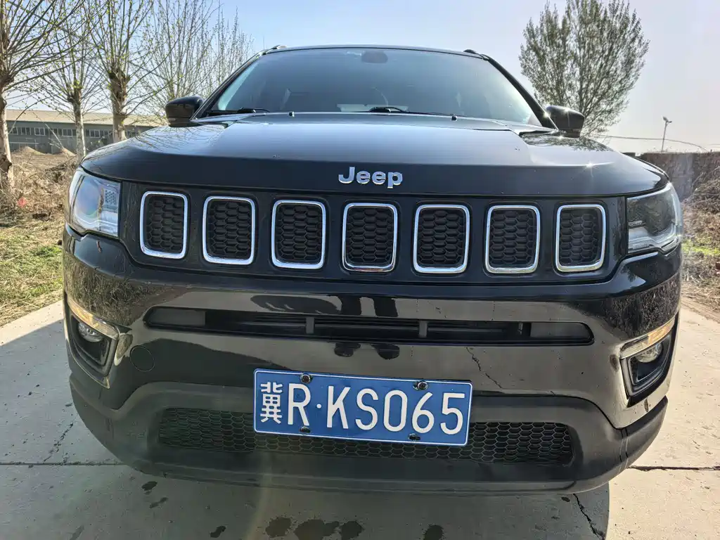 Jeep Compass 2019 — фото 2