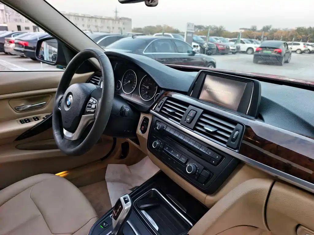 BMW 3 Series 2013 — фото 14