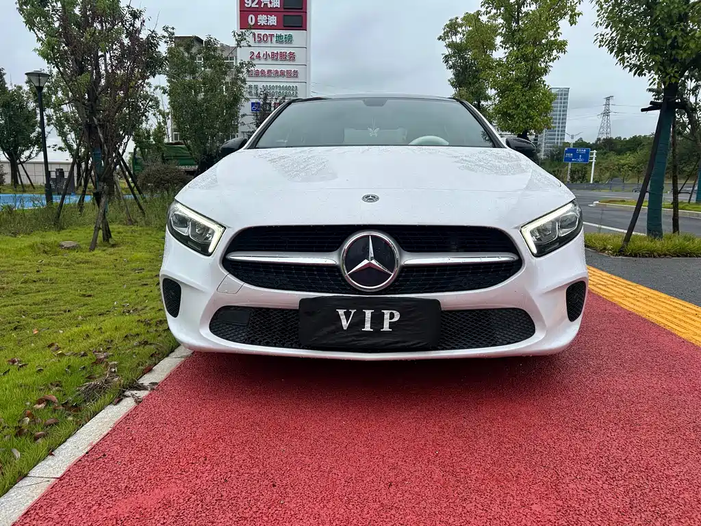 Mercedes-Benz A-Class 2020 — фото 2