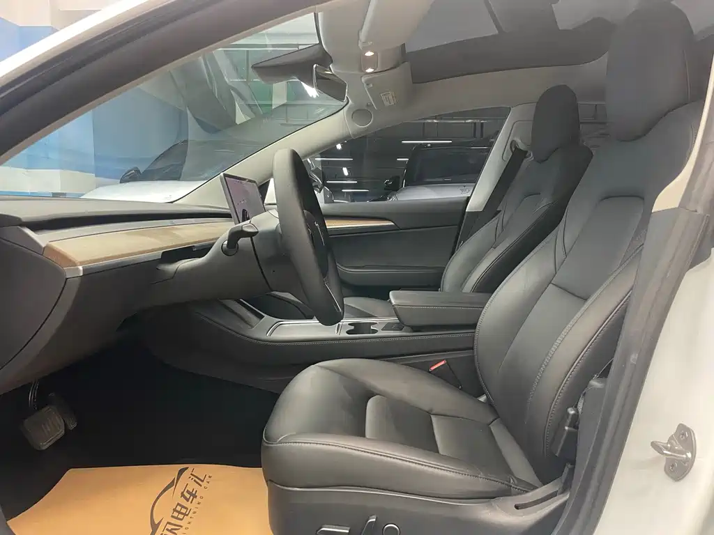 Tesla Model 3 2021 — фото 11