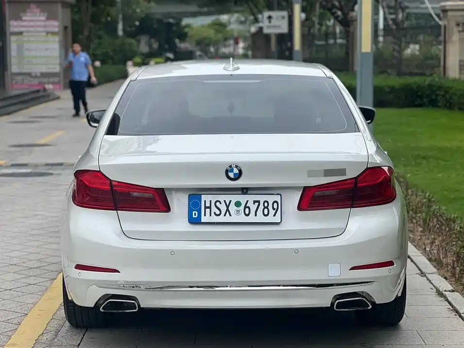 BMW 5 Series 2019 — фото 5