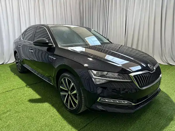Skoda Superb 2023