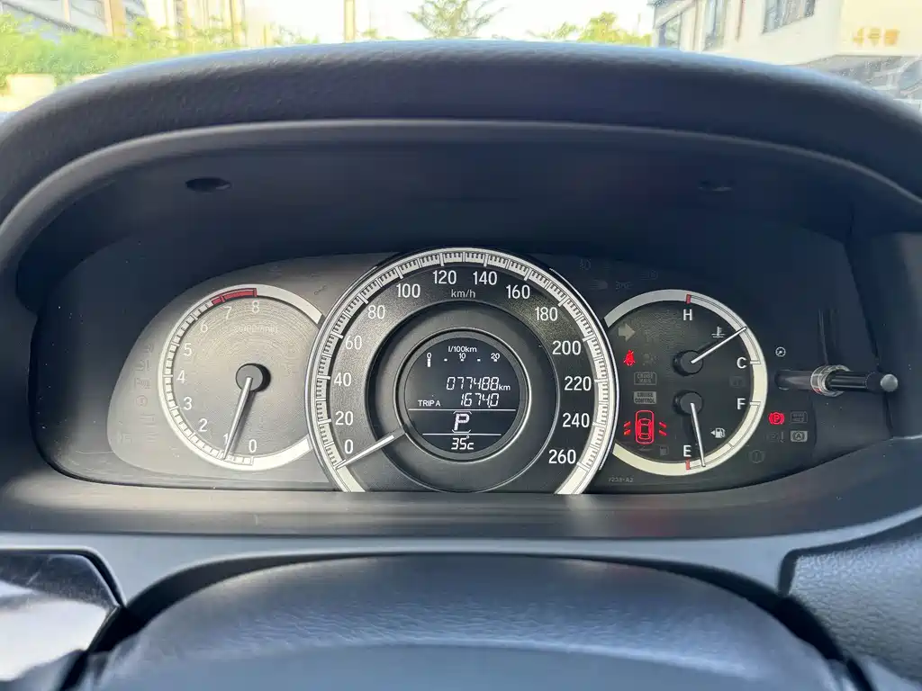 Honda Accord 2018 — фото 16