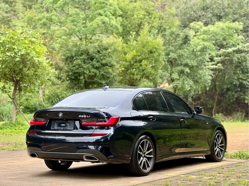 BMW 3 Series 2021