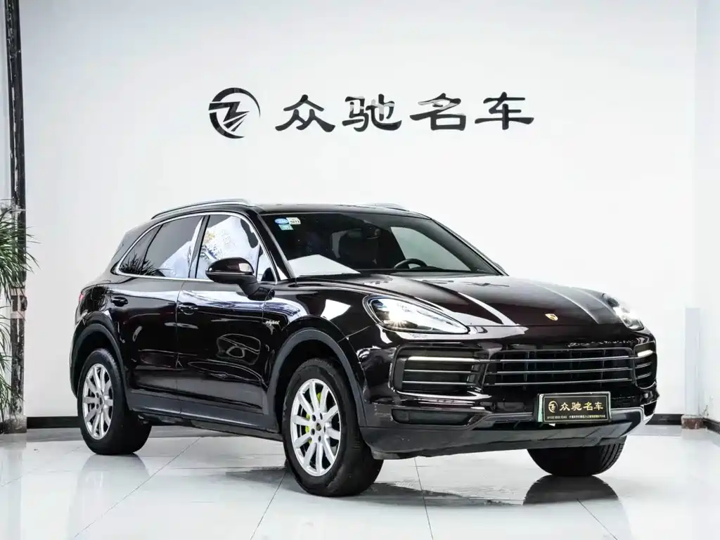 Porsche Cayenne Hybrid 2019 — фото 3
