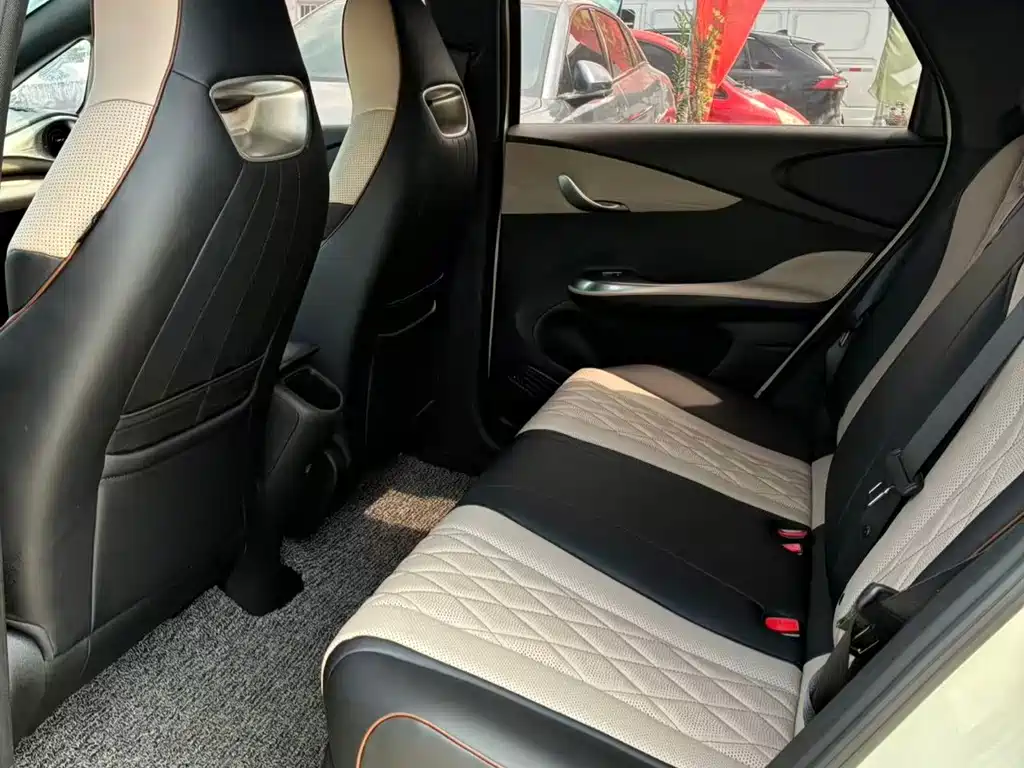 BYD Dolphin 2023