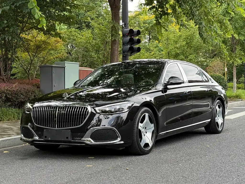 Mercedes-Benz Maybach S-Class 2022 — фото 1