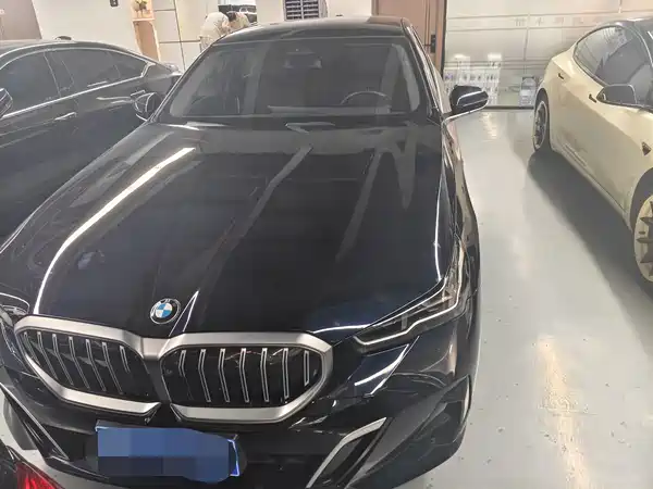 BMW 5 Series 2024