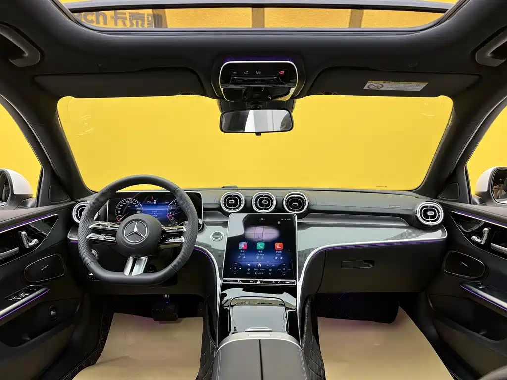 Mercedes-Benz C-Class 2025 — фото 9