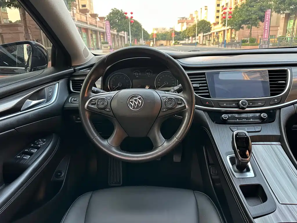 Buick LaCrosse 2020 — фото 21