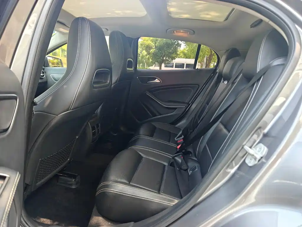 Mercedes-Benz GLA 2016 — фото 13