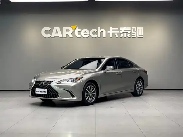 Lexus ES 2023