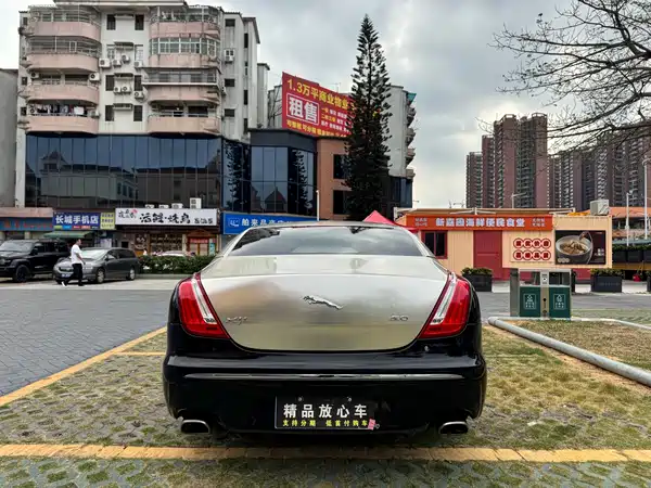 Jaguar XJ 2012