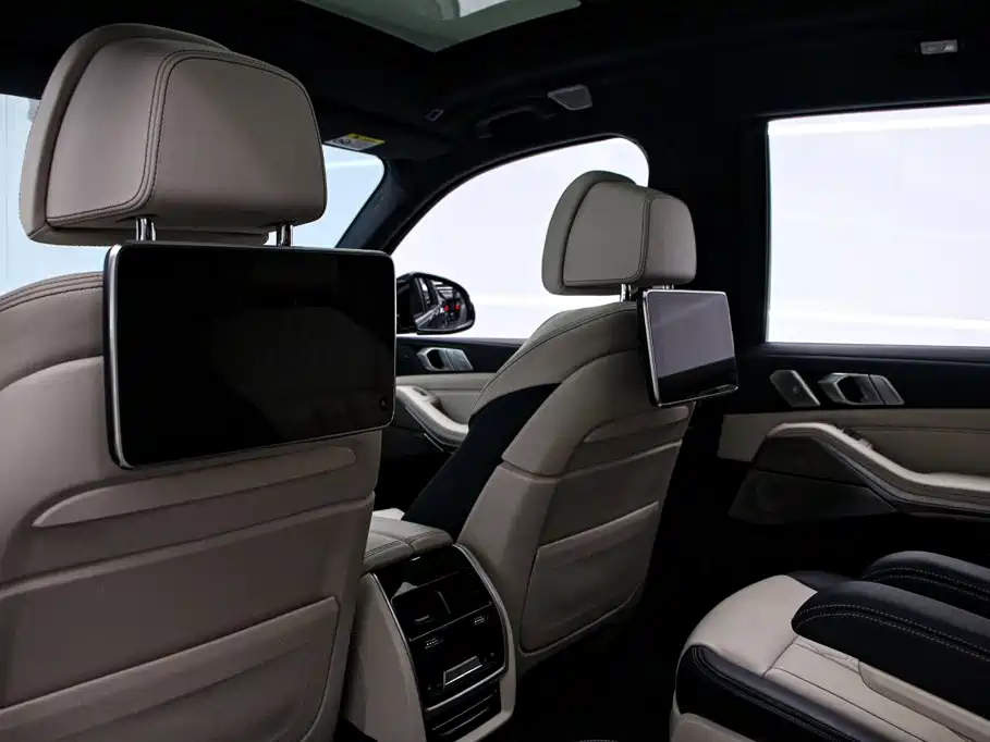 BMW X7 2019 — фото 15
