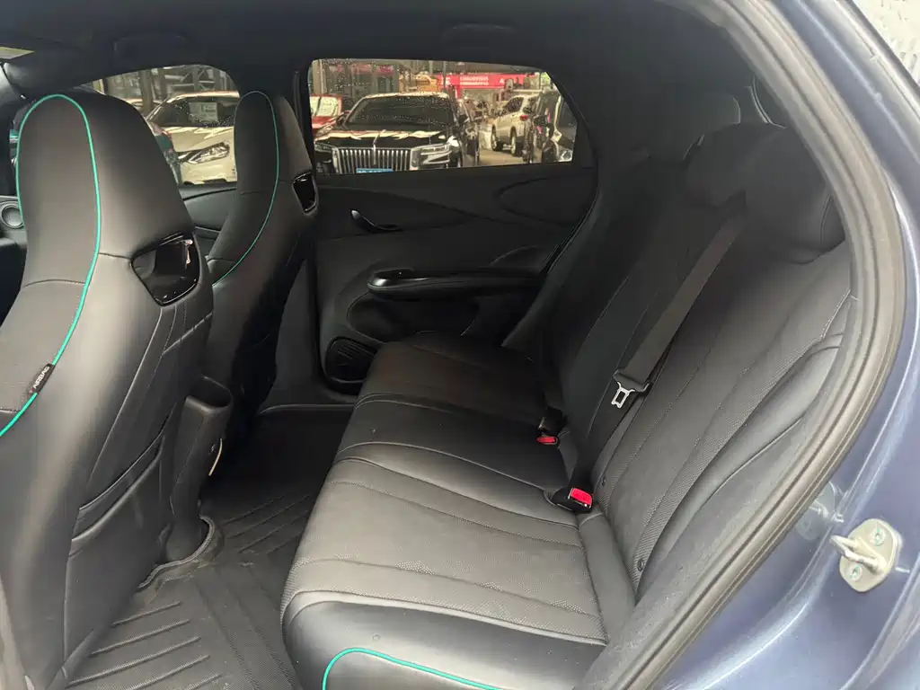 BYD Dolphin 2025