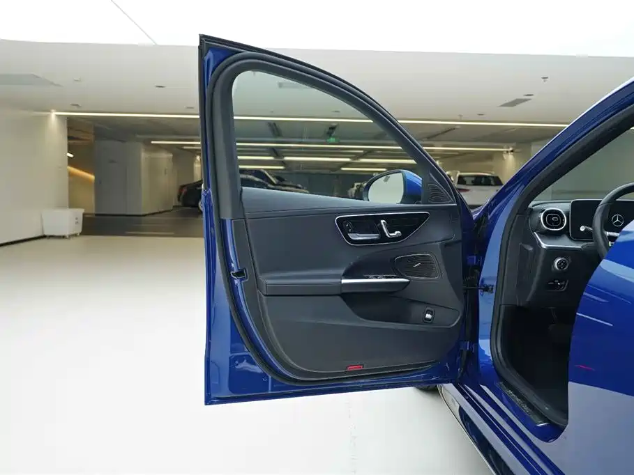 Mercedes-Benz C-Class 2022 — фото 15
